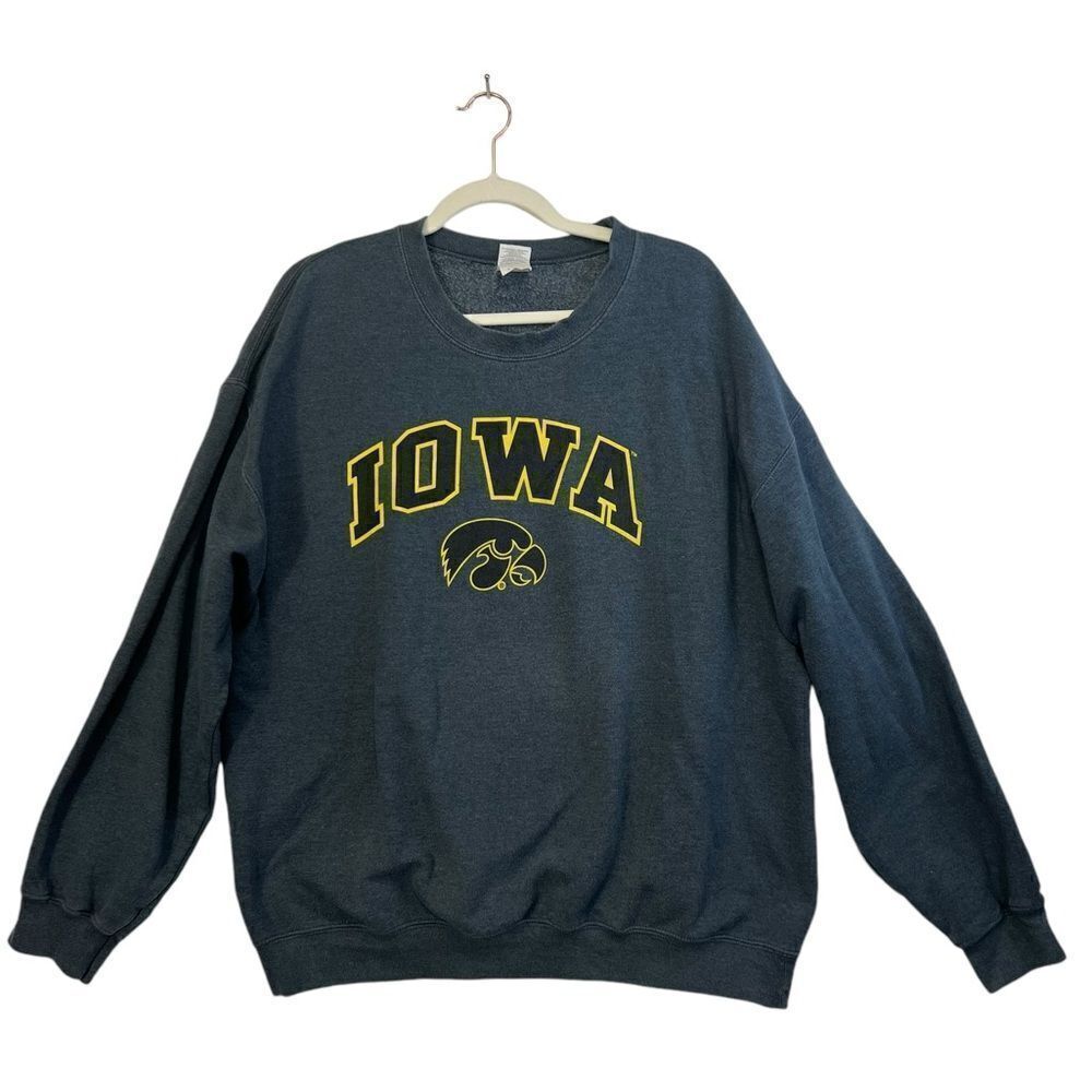 Vintage NCAA Iowa Hawkeyes Sportswear Graphic Grey Sweatshirt - X Large
